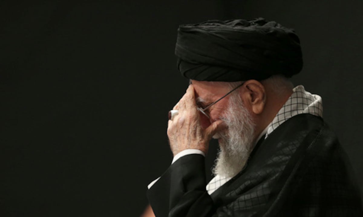 Ayatolá Alí Jamenei hace una primera aparición pública desde el inicio de la guerra entre Irán e Israel