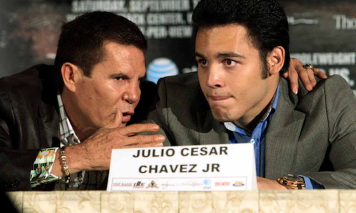 Fiscal general de México dice que Estados Unidos desatendió orden de detener al boxeador Julio César Chávez, Jr.