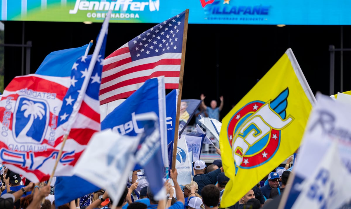 “Yo no me tengo que esconder detrás de ningún artista”: Jenniffer González se presenta ante las huestes el PNP y reclama un voto íntegro
