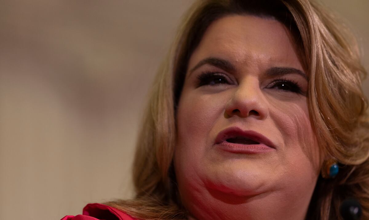Jenniffer González responde a críticas de Pablo José Hernández: “Está desconectado de la realidad”