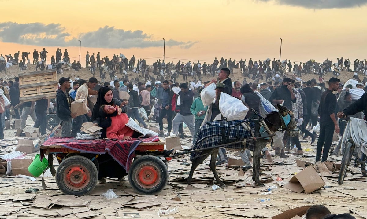 La angustia de la población de Gaza que busca comida entre disparos: “Estoy agotado”