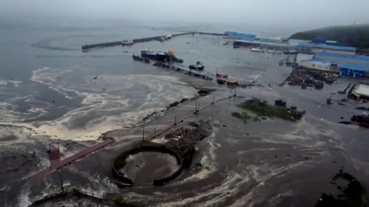 Tsunami inunda la costa de pueblo ruso: así entró el mar