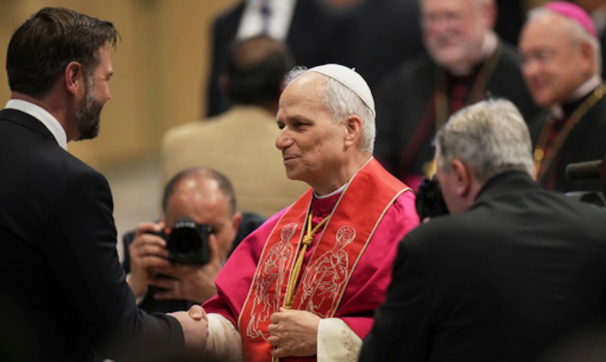 El papa León XIV se reúne con JD Vance antes de esfuerzos de Estados Unidos para buscar un alto al fuego en Ucrania