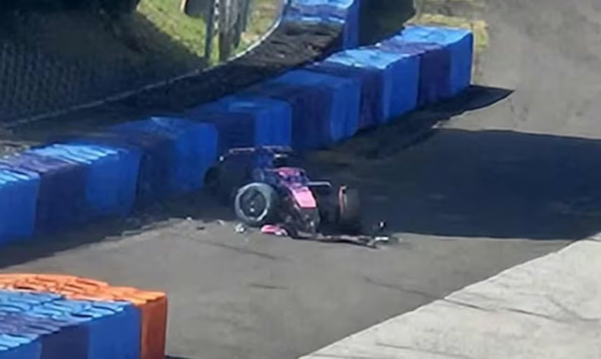 Franco Colapinto se accidenta durante una jornada de prueba de gomas