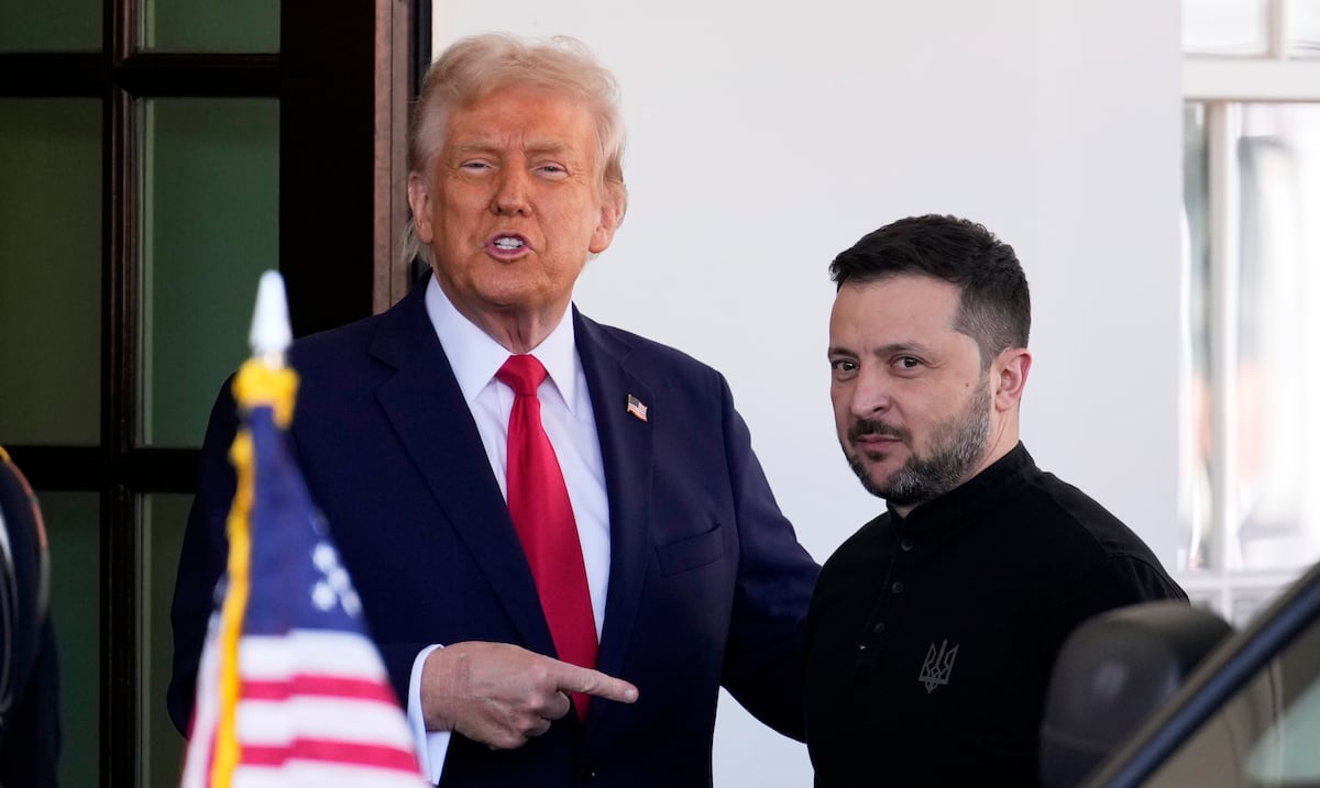 Presidente de Ucrania rechaza ceder formalmente territorio y exige que Kiev participe en negociaciones