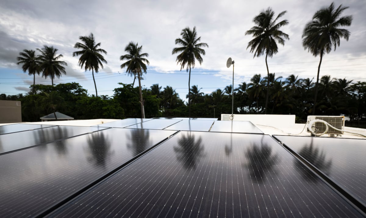 Se elevan las querellas contra instaladores de placas solares en el DACO