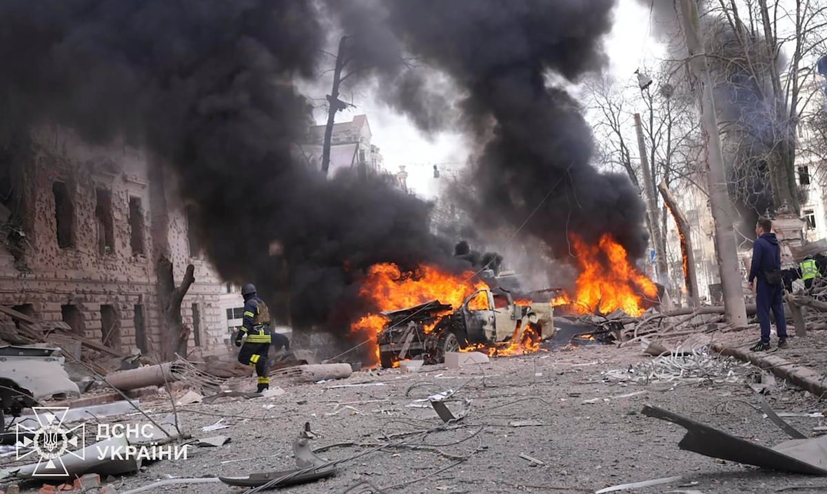 Ataque con misiles de Rusia sobre una ciudad de Ucrania deja más de 30 muertos y 84 heridos