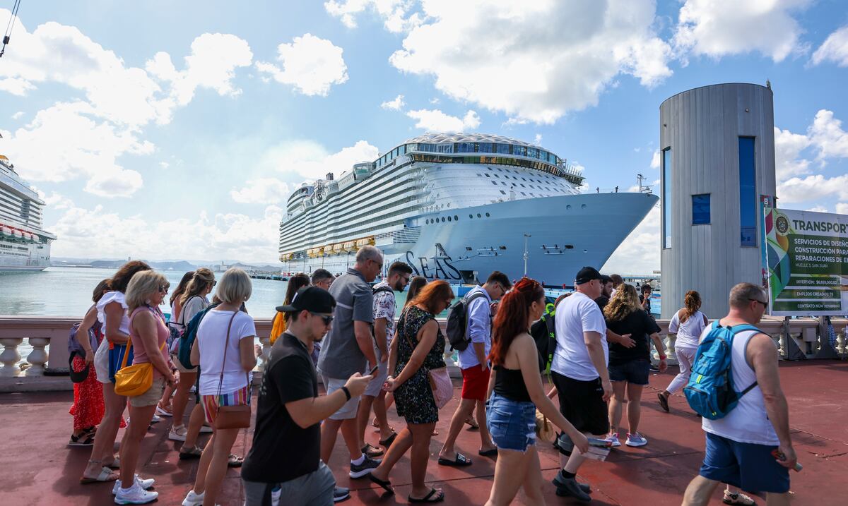 Sobre 21,000 pasajeros de cruceros llegan hoy al Viejo San Juan