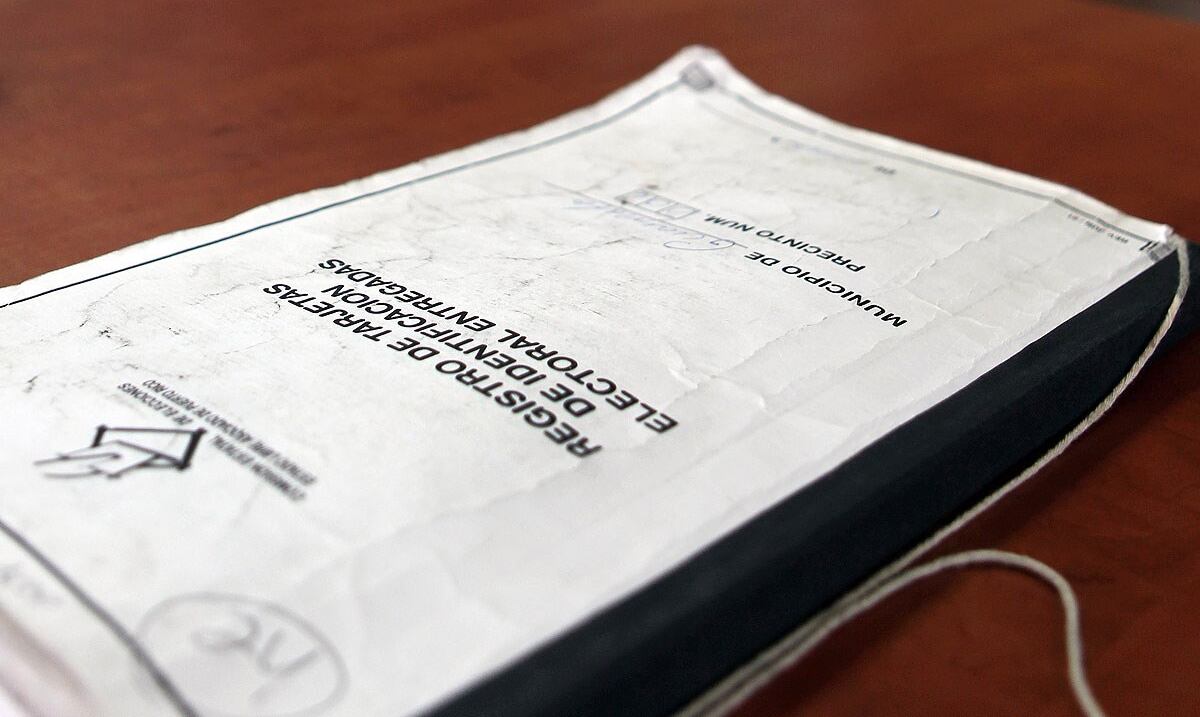 Cuesta arriba depurar el registro electoral: la CEE trabaja con certificados de defunción de adultos y menores de edad