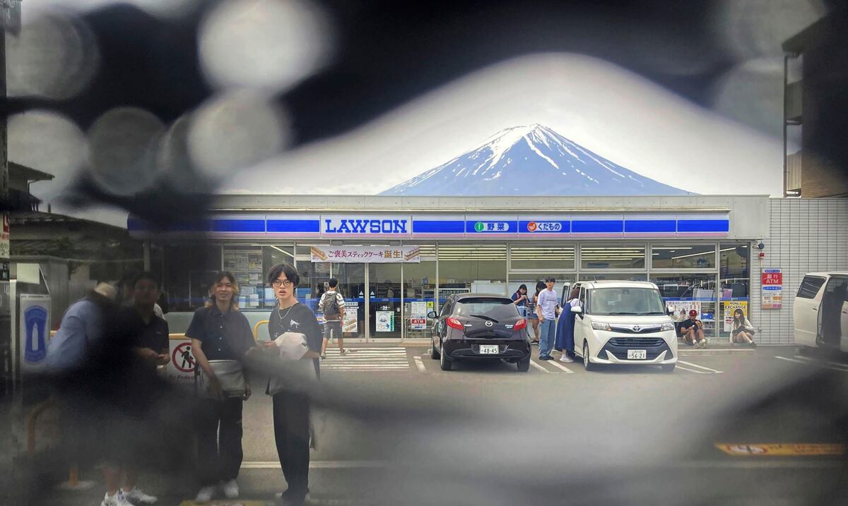 Bloquearán otra vista del monte Fuji con una valla metálica para contrarrestar el exceso de turistas