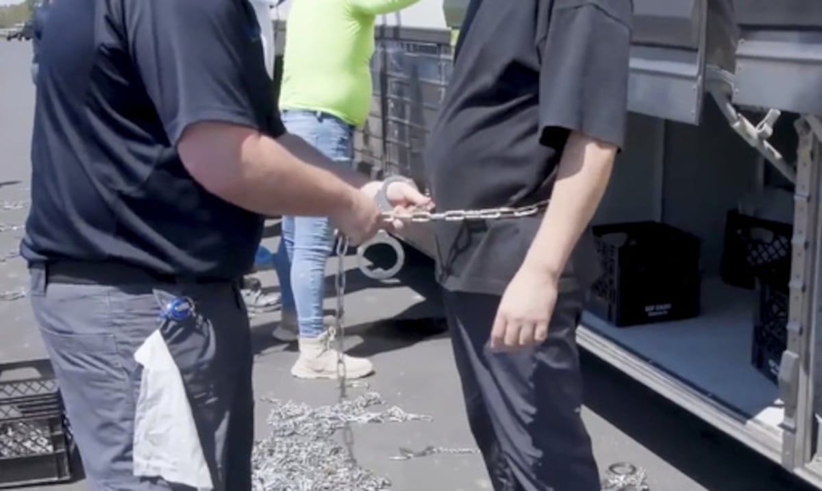 Surcoreanos se sienten traicionados por la detención de cientos de trabajadores en Georgia