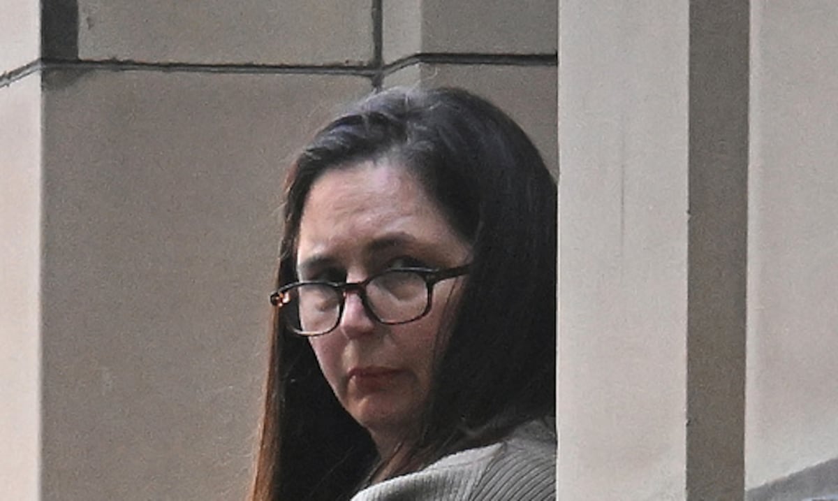 Condenan a cadena perpetua a la australiana que mató a tres familiares con setas venenosas