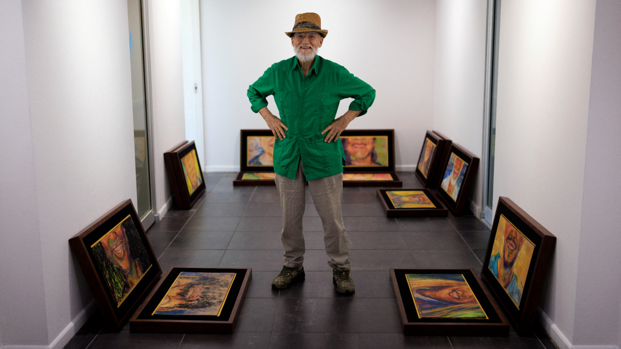 Antonio Martorell invita a una reflexión de país en su nueva muestra de pinturas “Son-risas”