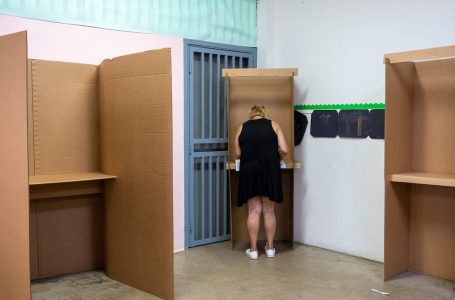 ¿Qué son los endosos y por qué los aspirantes a puestos electivos deben recogerlos?