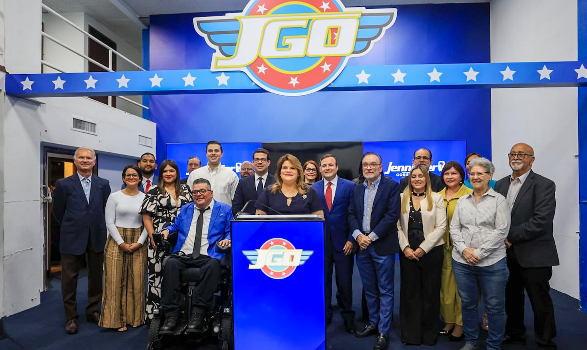 Jenniffer González presenta a su equipo de campaña, encabezado por Francisco Domenech