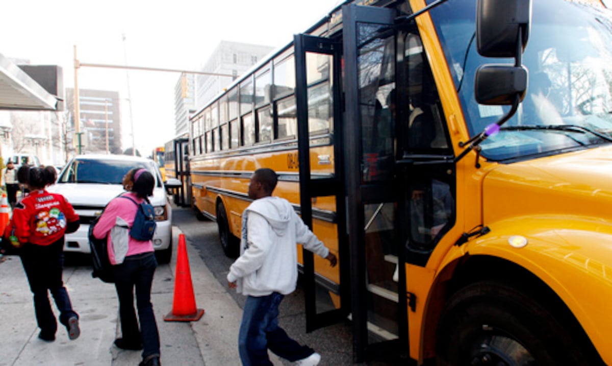 Expertos: la edad no lo es todo al decidir si un niño está listo para quedarse solo en casa