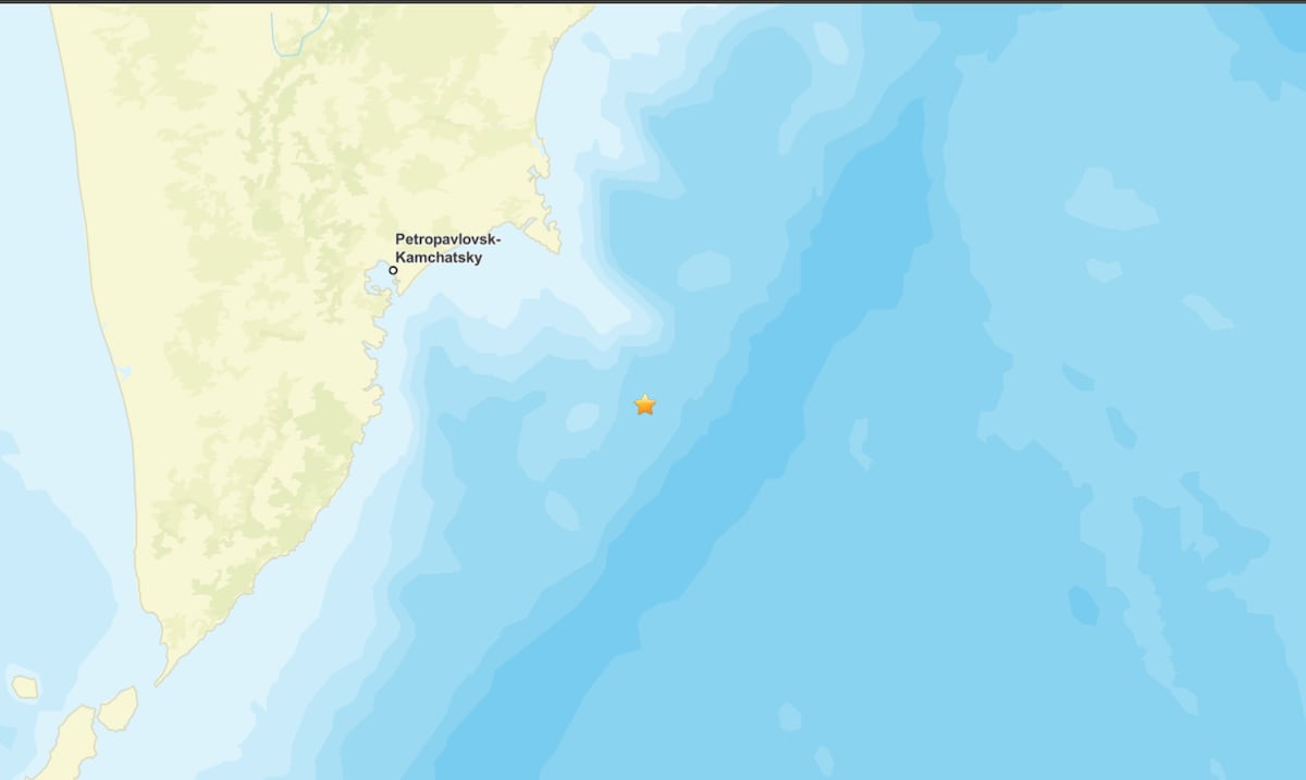 Advertencia de tsunami para partes de Alaska: reportan terremoto de magnitud 7.8 frente a las cosas del extremo oriente de Rusia