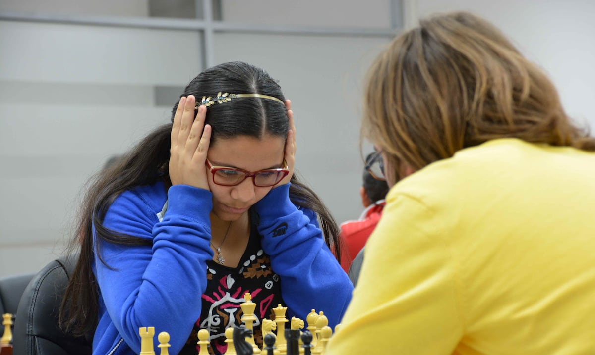 Lo que dice la IA: los tres hobbies preferidos por las mujeres con mayor coeficiente intelectual