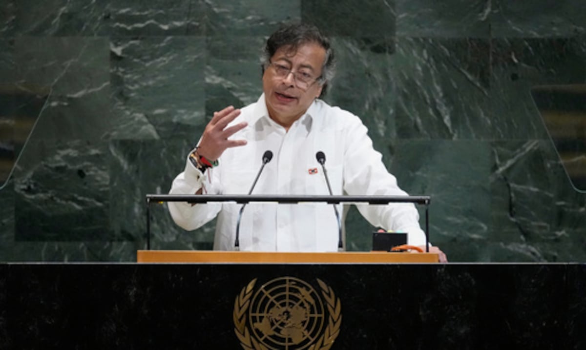 Gustavo Petro pide investigación penal contra Donald Trump por ataques en el Caribe