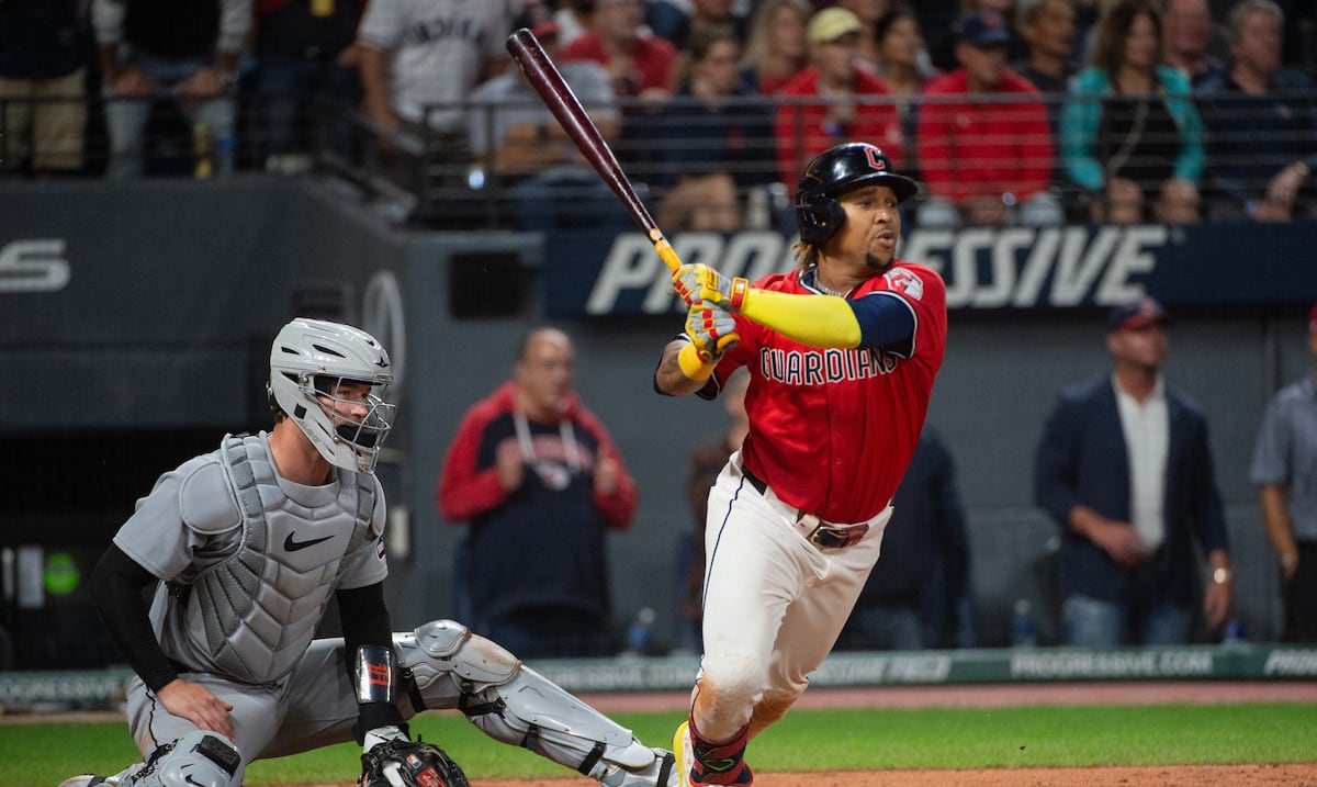 Guardians vuelven a derrotar a Detroit y toman control de la División Central de la Americana