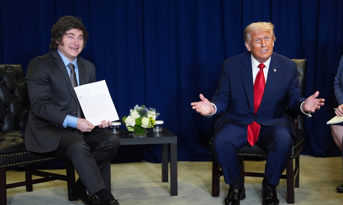 Donald Trump recibe a Javier Milei para mostrarle su apoyo en el momento más delicado del gobierno argentino