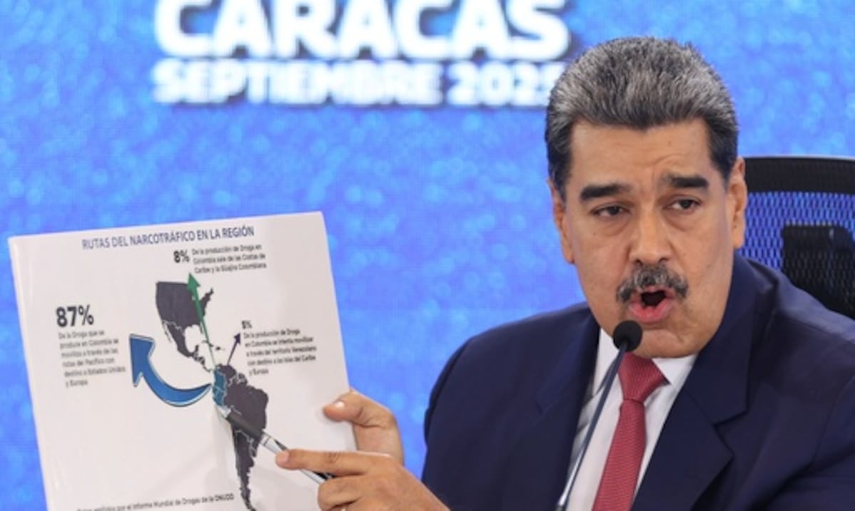 Barcos, buques de guerra y retórica sobre Venezuela aumentan las dudas sobre los objetivos de Donald Trump