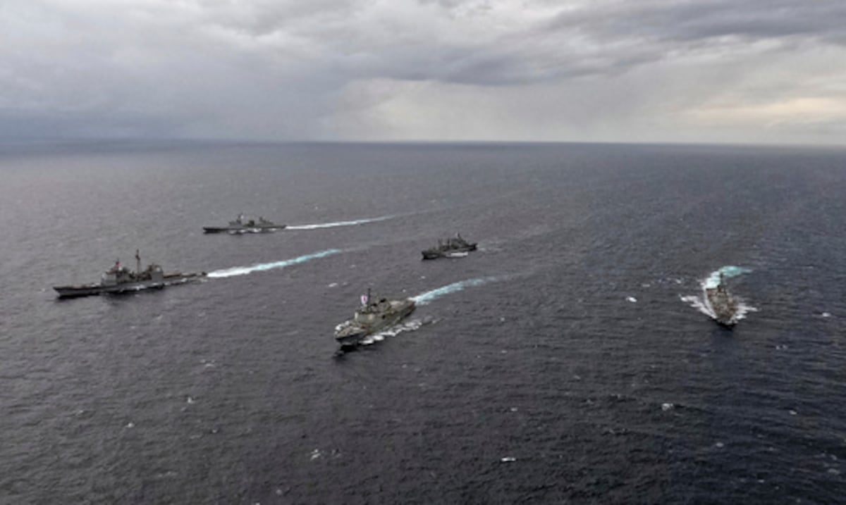 Corea del Sur dispara tiros de advertencia a embarcación norcoreana