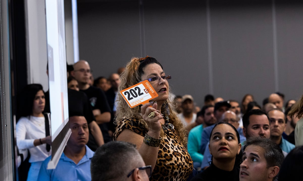 “No dejes que te la quiten”: el frenesí de las subastas a viva voz