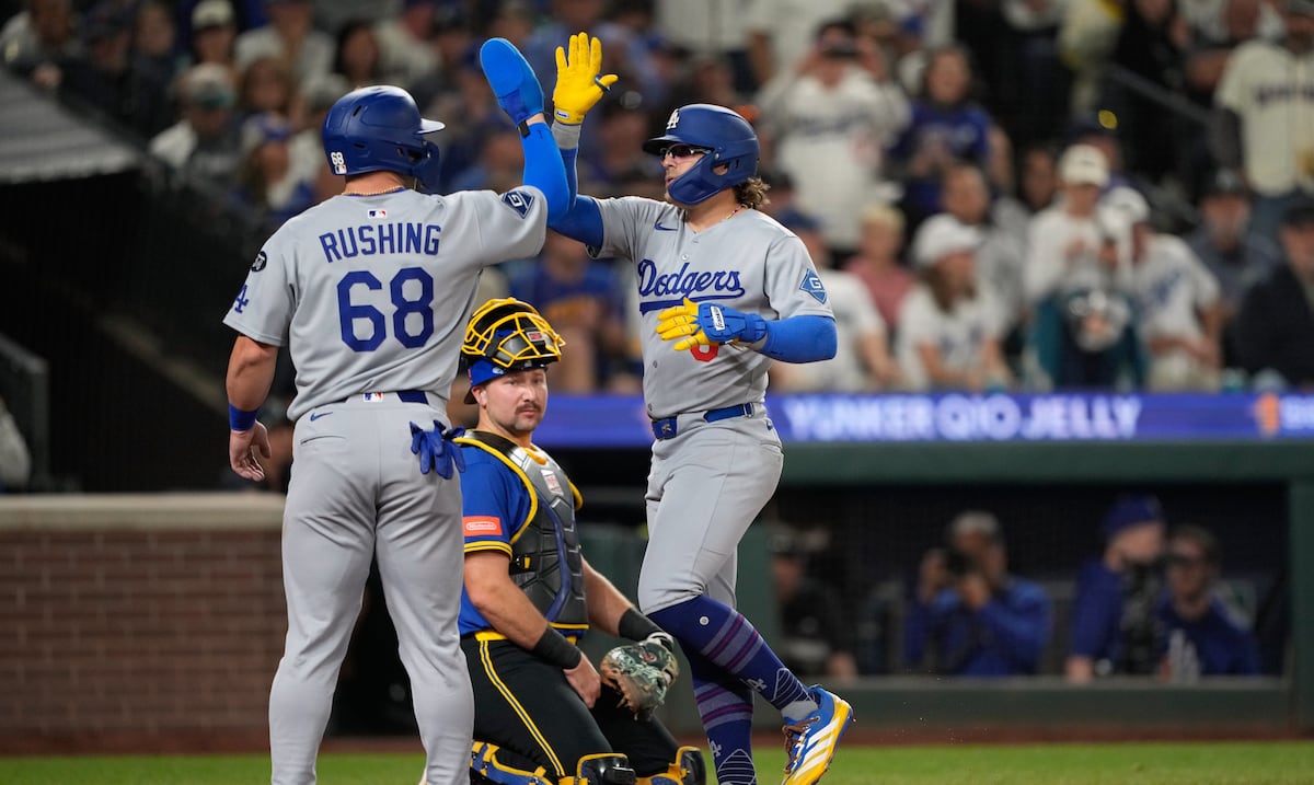 El boricua Kike Hernández entra en calor para los ‘playoffs’ y dispara jonrón de dos carreras