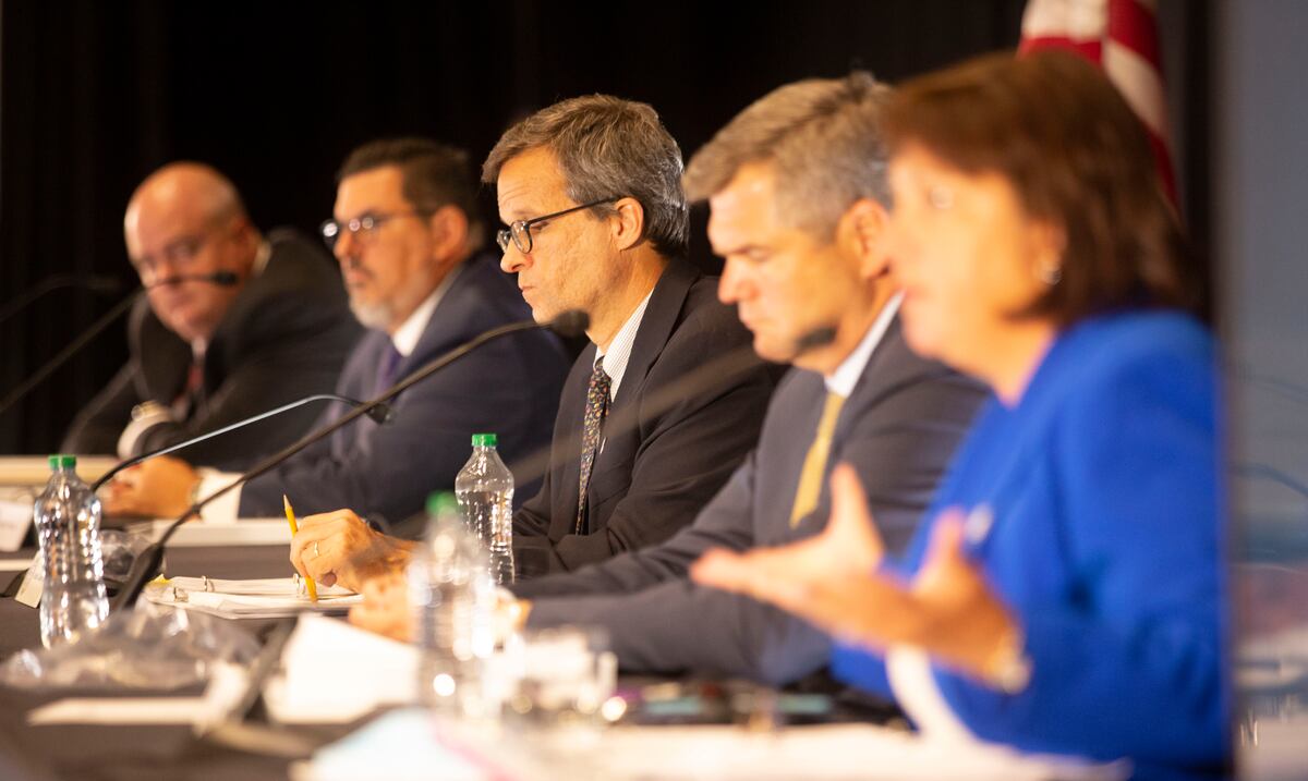 Clientes del BDE acudirán al tribunal en contra de la Junta de Supervisión Fiscal