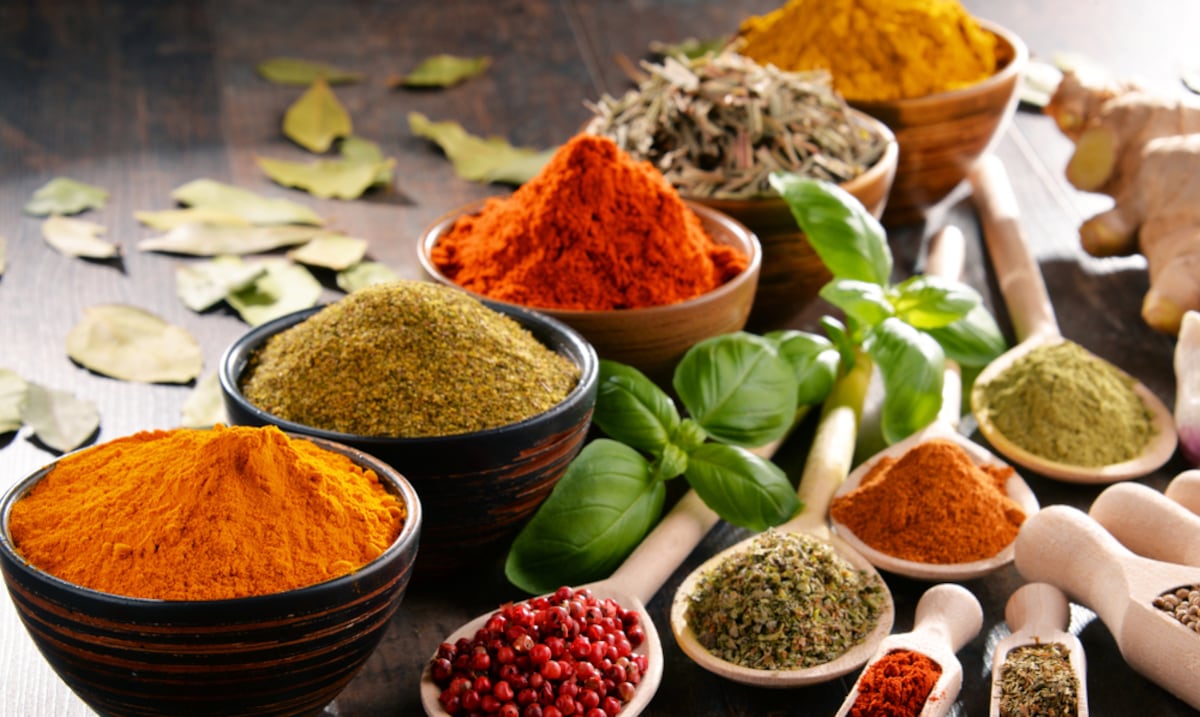 La especia común en todas las cocinas que ayuda a reducir el colesterol y es antiinflamatoria, según la ciencia