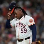 Joe Espada reúne a Framber Valdez y César Salazar luego de incidente entre ambos:  “Dejar atrás esto y volver al béisbol”