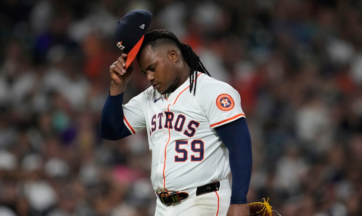 Joe Espada reúne a Framber Valdez y César Salazar luego de incidente entre ambos:  “Dejar atrás esto y volver al béisbol”