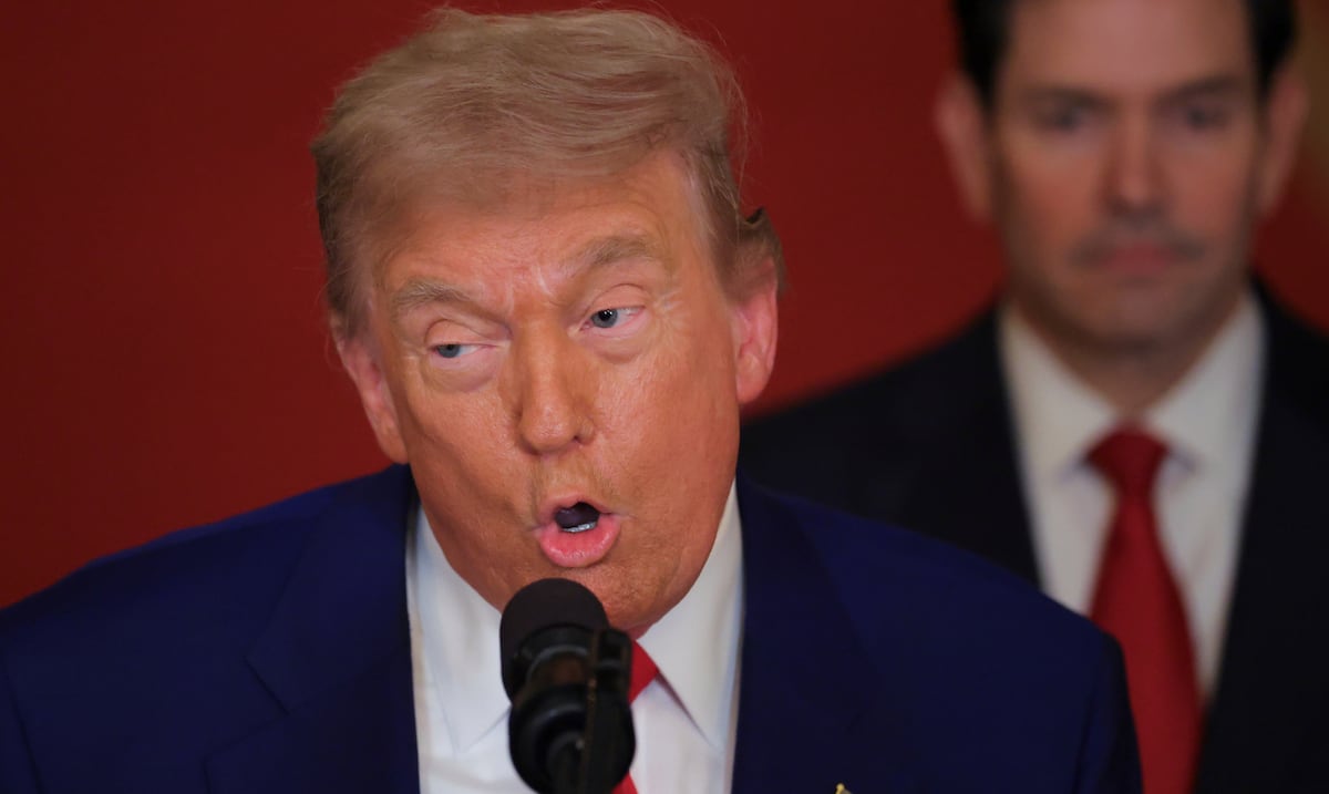 Trump pide mantener bajos los precios del petróleo tras ataques a Irán