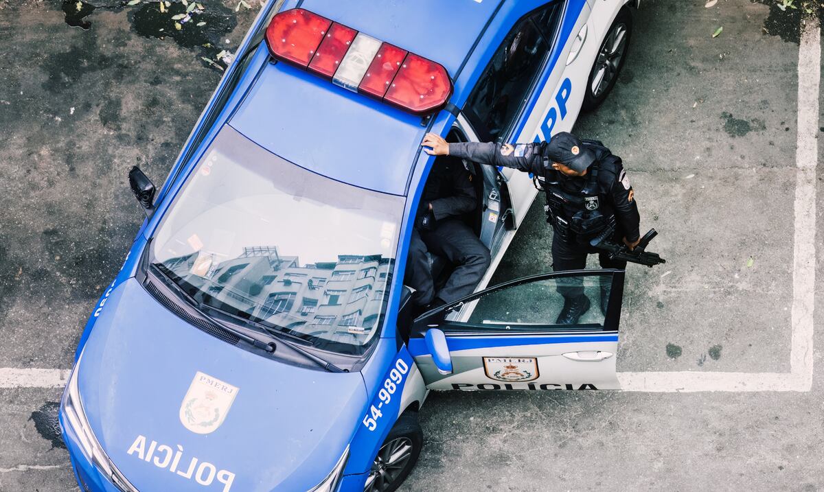 Un muerto y cinco heridos al derrumbarse un restaurante en el centro de São Paulo