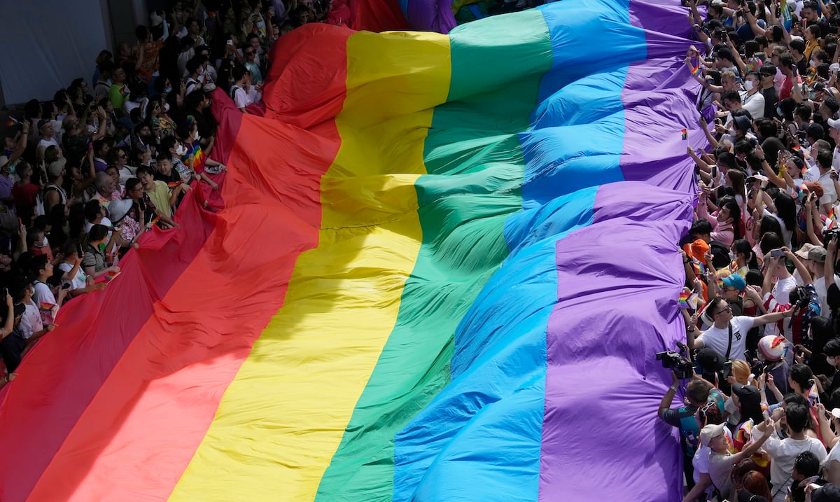 Iglesia de Noruega pide perdón a la comunidad LGBTQ+ por el daño causado durante décadas