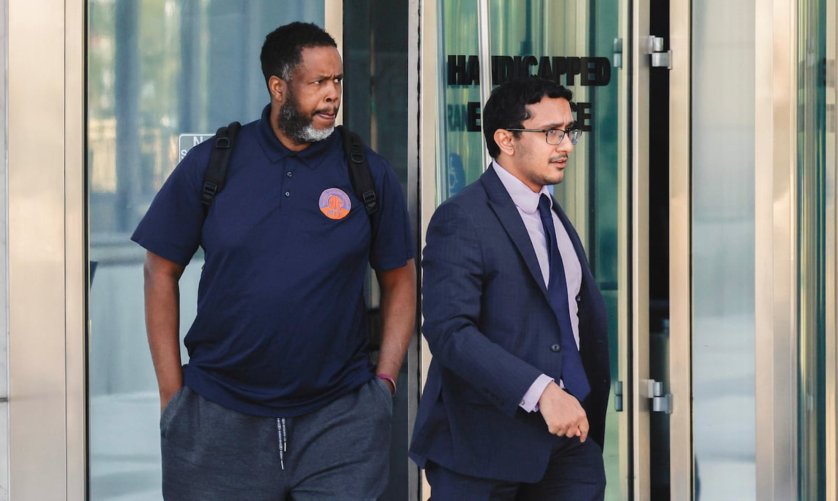 Desde fingir una lesión hasta filtrar lastimadura de LeBron James: cómo Terry Rozier y Damon Jones compartieron información para apuestas