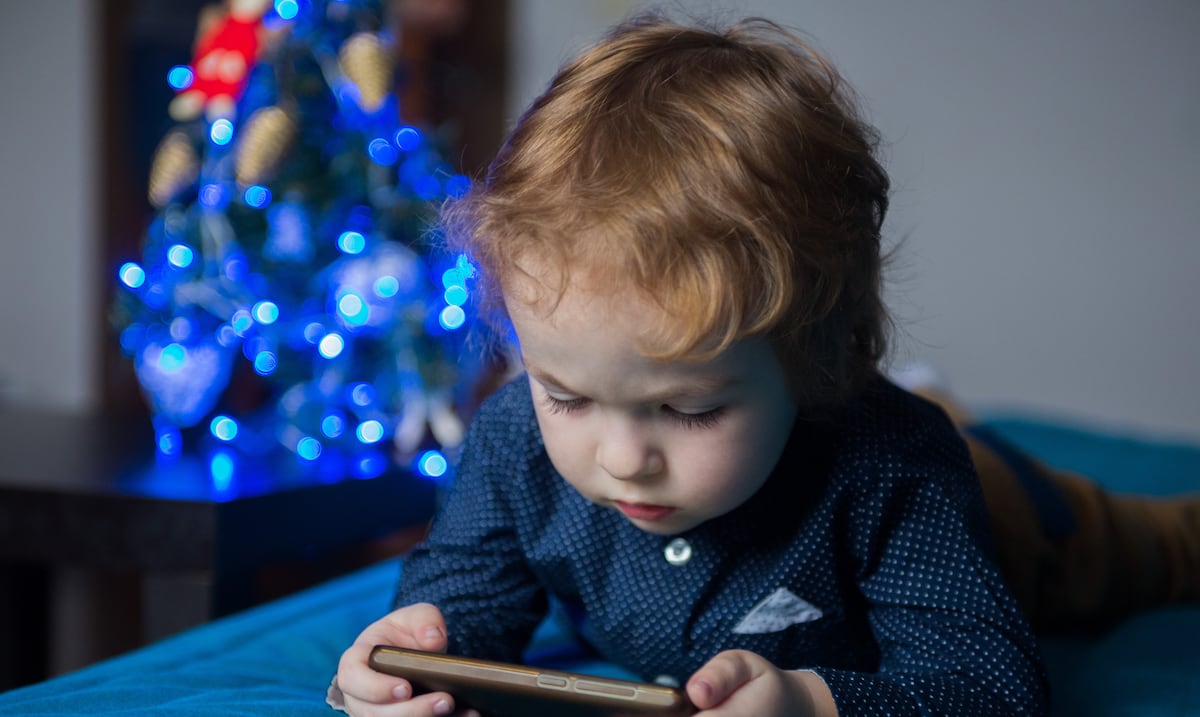 Opinión | La niñez entre el espejismo digital y la socialización perdida