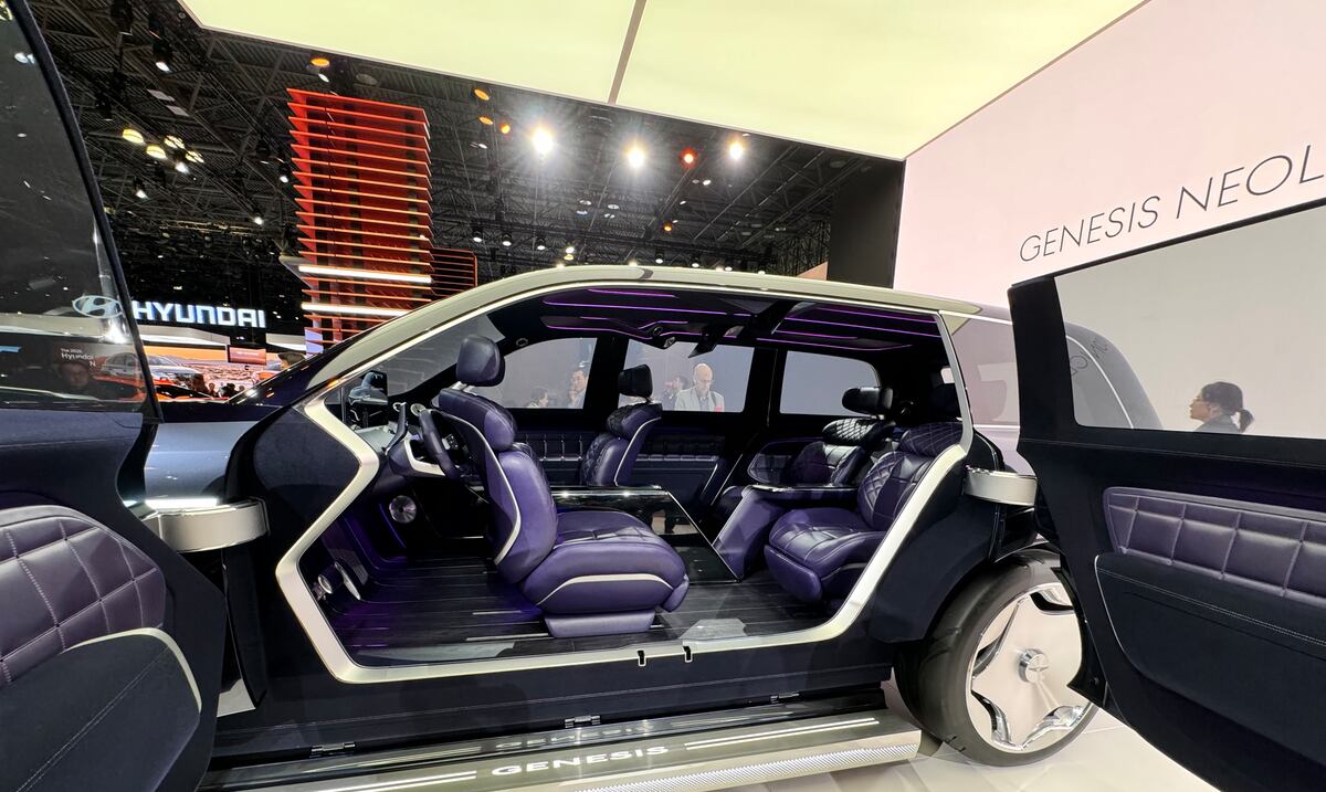 Genesis marca el futuro con la presentación del Neolun Concept