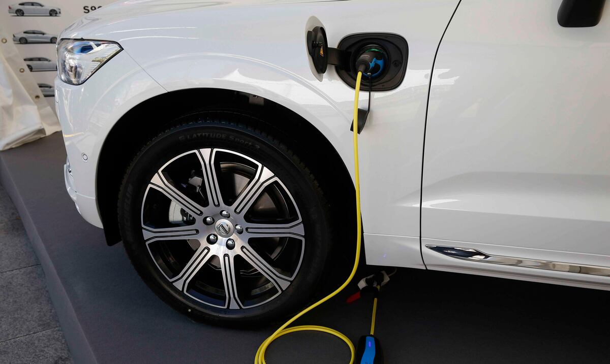 Para 2024 las primeras estaciones de carga de vehículos eléctricos