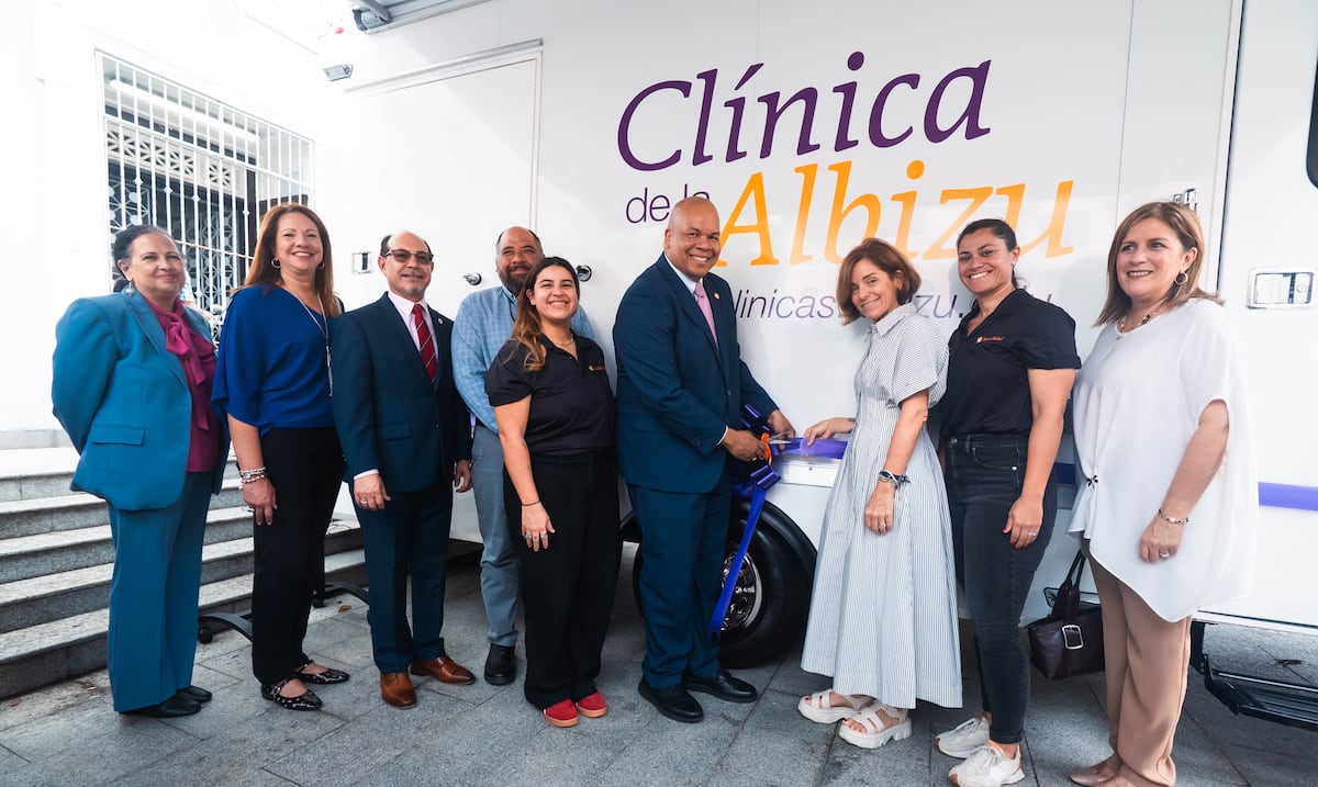 Inauguran la primera Unidad Móvil de la Clínica de la Albizu para ofrecer servicios de salud mental