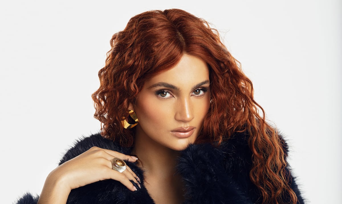 Maquillaje otoñal: colores tierra, delineados retro y piel radiante