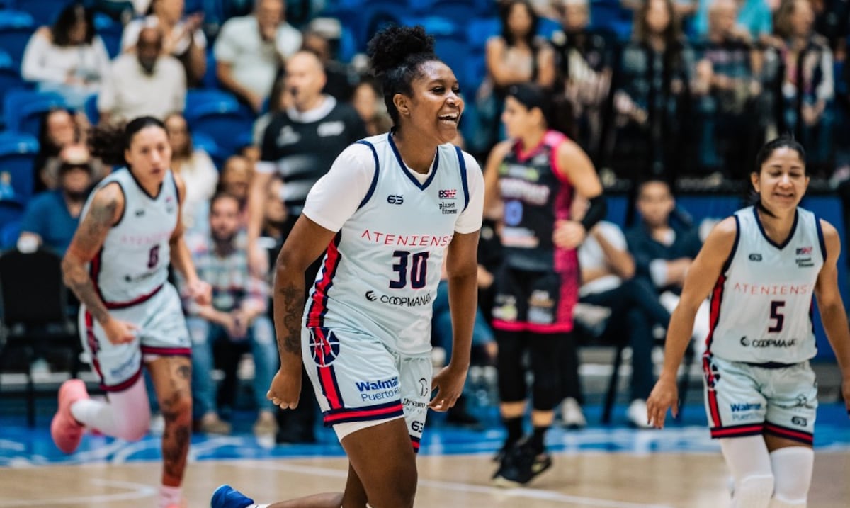 Atenienses igualan la final del BSNF contra Moca