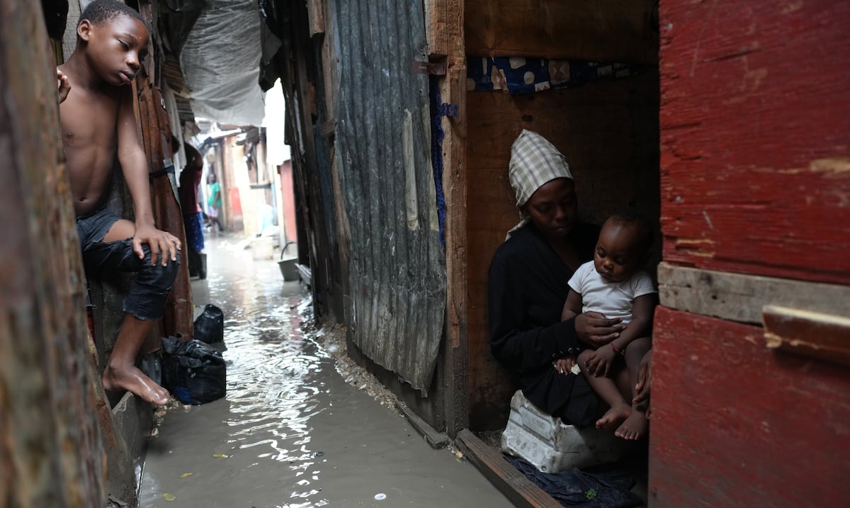 Aumentan a 43 los muertos en Haití luego del paso del huracán Melissa por la región