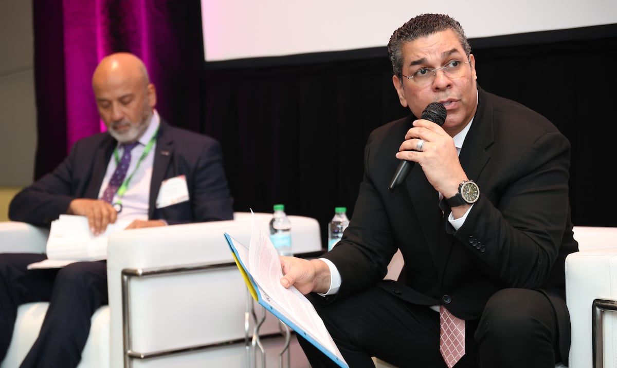 Piden eliminar el requisito de contratación de empleados unionados en proyectos de construcción