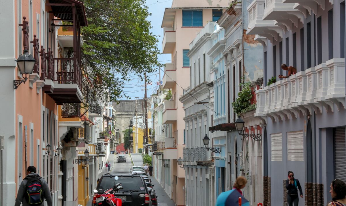 Anticipan la creación de otro proyecto para regular los alquileres a corto plazo en Puerto Rico