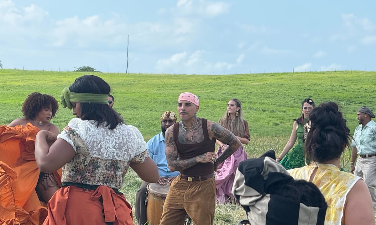 ¿Cómo nace “Besito en la frente” de Rauw Alejandro?: “Yo soy un enamorao”