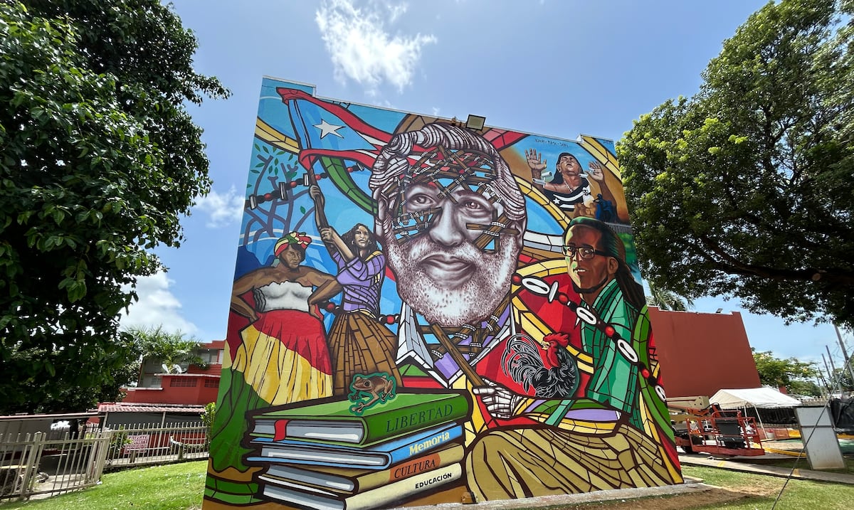 Renace mural en el Residencial Manuel A. Pérez para preservar la memoria, la identidad y la libertad