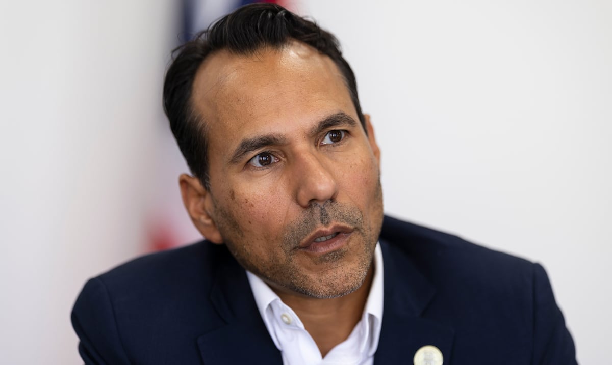 El gobierno hace uso “inadecuado” de las subastas y los procesos de otorgación de contratos, advierte la Junta Fiscal