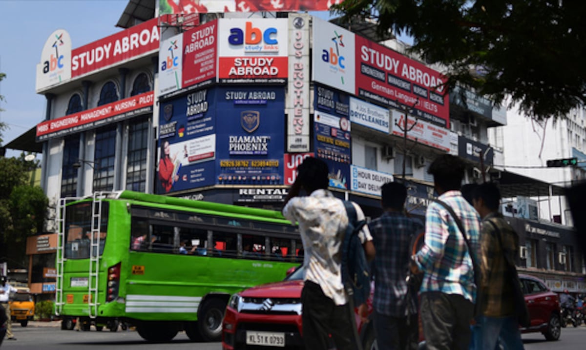 Prepararse para estudiar en el extranjero requiere saber qué puede ir mal durante y después del viaje